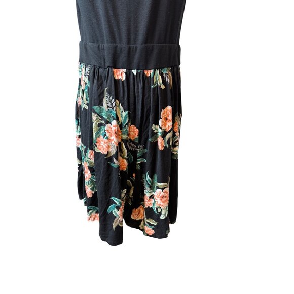 2/$30 Torrid Size 1 Black & Floral Sleeveless Dress - Picture 10 of 16